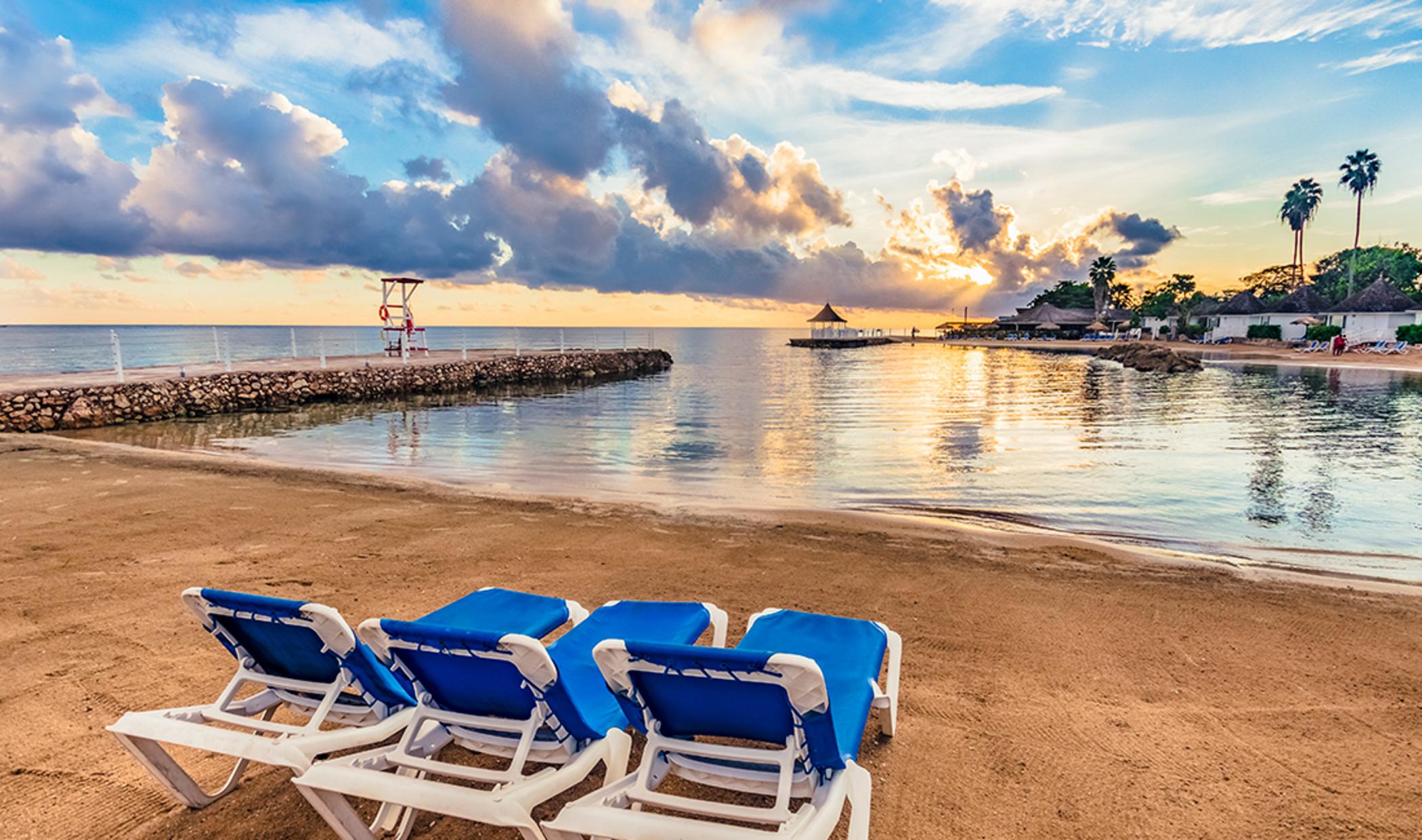 Decameron Club Caribbean Runaway Bay, Ramada All-Inclusive Resort Exterior foto