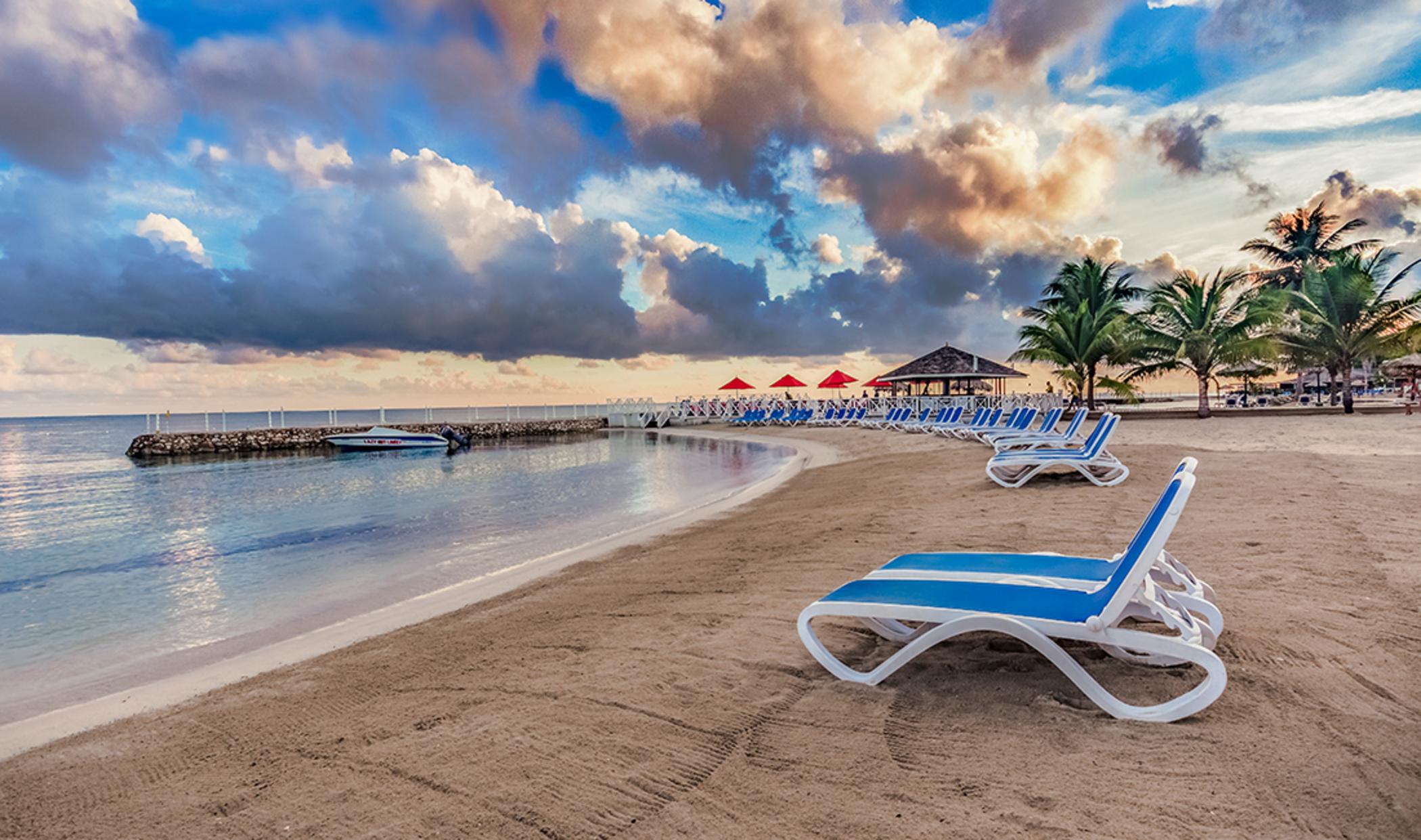 Decameron Club Caribbean Runaway Bay, Ramada All-Inclusive Resort Exterior foto
